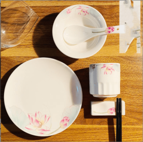 Banquet Hall Box Chopsticks Holder Soup Spoon Plate (Option: Four piece set red lotus)